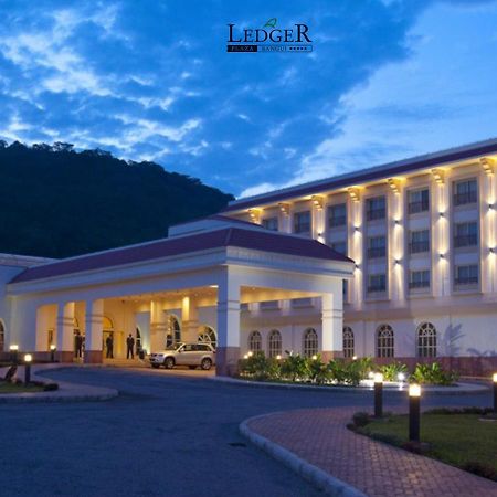Hotel Ledger Plaza Bangui Exterior foto